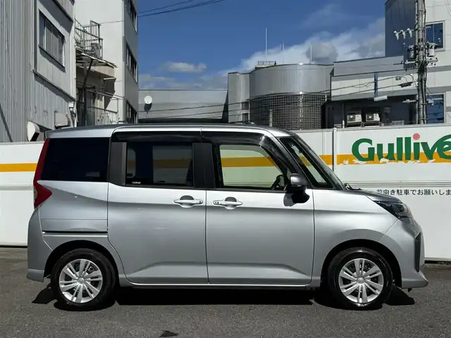 トヨタ ルーミー G 愛知県 2021(令3)年 2.2万km ブライトシルバーM /禁煙車//ワンオーナー//純正ナビ//フルセグ/CD/DVD/SD/Bluetooth//TVキャンセラー//パノラミックビューモニター//ビルトインETC//前後ドライブレコーダー//両側パワースライドドア//スマートアシスIII//衝突回避支援ブレーキ機能//衝突警報機能//誤発進抑制制御機能//車線逸脱警報//先行車発進お知らせ機能//ふらつき警告//標識認識機能//コーナーセンサー//LEDオートヘッドライト//オートハイビーム//リアロールサンシェード//プッシュスタート//スペアスマートキー//TRC/VSC//PWRモード//アイドリングストップ//オートリトラクタブルウィンカーミラー//USBジャック//純正フロアマット//純正ドアバイザー//ステアリングリモコン//チルトハンドル//シートリフター//保証書//取扱説明書//ナビ取扱説明書//ディーラー点検整備記録簿R4.5