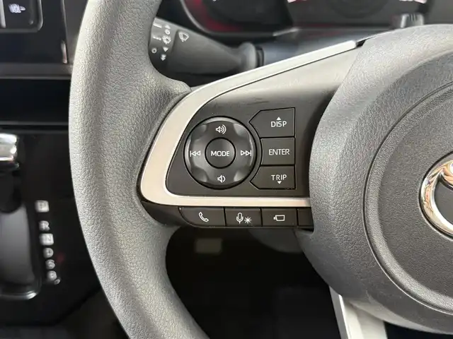 トヨタ ルーミー G 愛知県 2021(令3)年 2.2万km ブライトシルバーM /禁煙車//ワンオーナー//純正ナビ//フルセグ/CD/DVD/SD/Bluetooth//TVキャンセラー//パノラミックビューモニター//ビルトインETC//前後ドライブレコーダー//両側パワースライドドア//スマートアシスIII//衝突回避支援ブレーキ機能//衝突警報機能//誤発進抑制制御機能//車線逸脱警報//先行車発進お知らせ機能//ふらつき警告//標識認識機能//コーナーセンサー//LEDオートヘッドライト//オートハイビーム//リアロールサンシェード//プッシュスタート//スペアスマートキー//TRC/VSC//PWRモード//アイドリングストップ//オートリトラクタブルウィンカーミラー//USBジャック//純正フロアマット//純正ドアバイザー//ステアリングリモコン//チルトハンドル//シートリフター//保証書//取扱説明書//ナビ取扱説明書//ディーラー点検整備記録簿R4.5