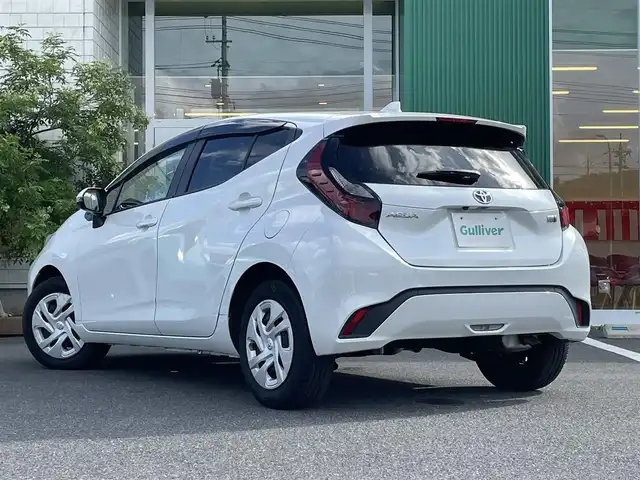 トヨタ アクア G 岡山県 2022(令4)年 1.4万km プラチナホワイトパールマイカ 純正10.5インチディスプレイオーディオ/AppleCarplay、AndroidAuto、Bluetooth/AM、FM/全方位カメラ/ビルトインETC/スマートキー/プッシュスタート/前後ドライブレコーダー　TZ-DR210/コーナーセンサー/BSM/トヨタセーフティセンス/・プリクラッシュセーフティ/・クリアランスソナー/・レーダークルーズコントロール/・レーンキープアシスト
