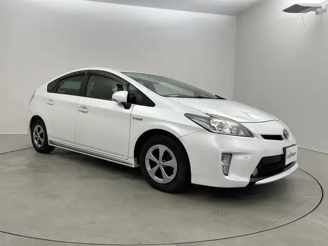 トヨタ プリウス S　マイコーデ 埼玉県 2013(平25)年 8.1万km ホワイトパールクリスタルシャイン 純正ナビ/Bカメラ/ETC