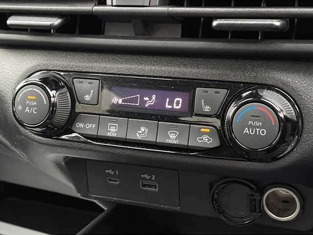 日産 ノート X FOUR 山形県 2022(令4)年 7.3万km ピュアホワイトパール 禁煙車/プロパイロット/ハンドル支援/デジタルルームミラー/・インテリジェントエマージェンシーブレーキ/・ふらつき警報/・前方衝突予測警報/・標識検知機能/・側方運転支援/・後側方衝突防止支援システム/・アラウンドビューモニター/・踏み間違い衝突防止アシスト/・後退時車両検知警報/・インテリジェント ルームミラー/・エマージェンシーストップシグナル/インテリジェントBSI/純正ナビ/BT.USB.AndoroidAuto.AppleCarPlay.HDMI/フルセグ/ビルトインETC2.0/ステアリングヒーター/シートヒーター/置くだけ充電/クリアランスソナー/電動パーキングブレーキ/オートホールド/プッシュスタート/スマートキー