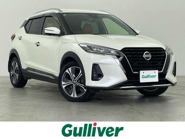 日産 キックス X ツートーンインテリアED 群馬県 2020(令2)年 5.5万km ブリリアントホワイトパール インテリジェントアラウンドビューモニター/インテリジェントルームミラー/========/純正9インチナビ/AM/FM/CD/DVD/BT/フルセグ/ETC/ナビ連動前方ドライブレコーダー/合皮シート/前席シートヒーター/ステアリングヒーター/寒冷地仕様/プロパイロット/インテリジェントエマージェンシーブレーキ/インテリジェントLI(車線逸脱防止支援システム)/LDW(車線逸脱警報)/インテリジェントDA(ふらつき警報)/踏み間違い衝突防止アシスト/フロント&バックソナー/アイドリングストップ/スマートキー/プッシュスタート/LEDヘッドライト