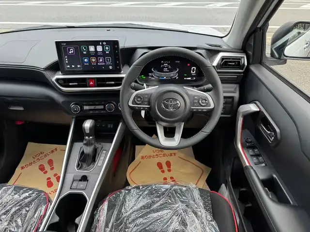 トヨタ ライズ Z 滋賀県 2025(令7)年 0.1万km未満 シャイニングホワイトパール ワンオーナー/スマートパノラマパッケージ/ブラインドスポットモニター/リヤクロストラフィックアラート/純正9インチディスプレイオーディオ/　フルセグ Bluetooth AM FM USB HDMI/パノラミックビューモニター/スマートアシスト/衝突回避支援ブレーキ/衝突警報機能/車線逸脱機能/ふらつき警報/路側逸脱警報/ブレーキ制御付誤発進抑制機能（前方・後方）/先行車発進お知らせ機能/オートハイビーム/コーナーセンサー/レーンキープコントロール/純正17インチアルミ/ビルトインETC/純正フロアマット/CPCプレミアムコーティングダブル/スマートキー×2/プッシュスタート/