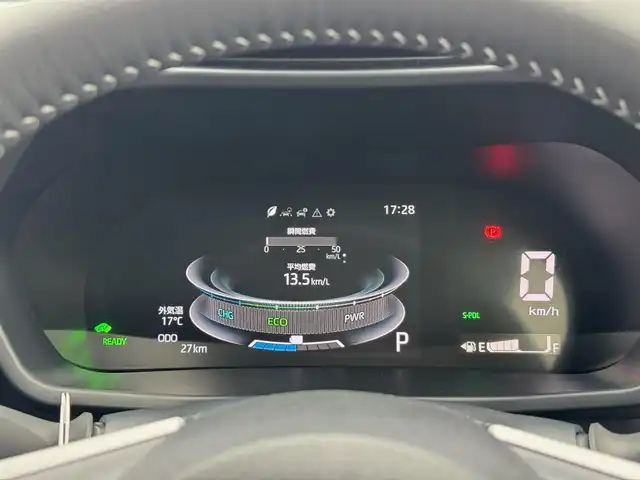 トヨタ ライズ Z 滋賀県 2025(令7)年 0.1万km未満 シャイニングホワイトパール ワンオーナー/スマートパノラマパッケージ/ブラインドスポットモニター/リヤクロストラフィックアラート/純正9インチディスプレイオーディオ/　フルセグ Bluetooth AM FM USB HDMI/パノラミックビューモニター/スマートアシスト/衝突回避支援ブレーキ/衝突警報機能/車線逸脱機能/ふらつき警報/路側逸脱警報/ブレーキ制御付誤発進抑制機能（前方・後方）/先行車発進お知らせ機能/オートハイビーム/コーナーセンサー/レーンキープコントロール/純正17インチアルミ/ビルトインETC/純正フロアマット/CPCプレミアムコーティングダブル/スマートキー×2/プッシュスタート/