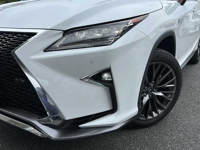 レクサス ＲＸ 450h Fスポーツ 埼玉県 2017(平29)年 3.2万km ホワイトノーヴァガラスフレーク 赤革シート/シートベンチレーション/全席シートヒーター/全席シートクーラー/純正ナビ/フルセグ/全方位カメラ/3限LEDヘッド/クルーズコントロール/ヘッドアップディスプレイ/メモリー付きパワーシート/電動リアゲート/電動リアシート/サンルーフ/ガラスルーフ/ドライブレコーダー/１００V充電/ETC2.0/スペアキー/ワンオーナー