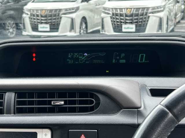 トヨタ アクア G 千葉県 2012(平24)年 8万km グレーメタリック ナビＮＳＣＰ－Ｗ６２　バックカメラ　ＢＴ　ＥＴＣ　シートヒーター　ナノイー　ワンセグＴＶ　ステアリングスイッチ　スマートキー　プッシュスタート 革巻きハンドル オートライト