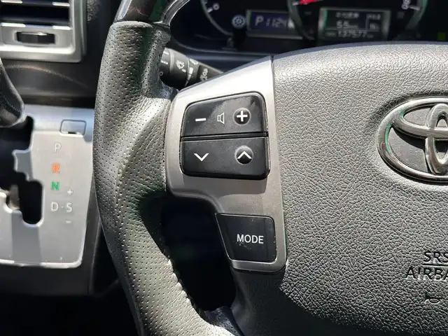 トヨタ ハイエース GL 宮城県 2018(平30)年 13.8万km ホワイトパールクリスタルシャイン ワンオーナー車/4WD/プリクラッシュセーフティ/レーンディパーチャーアラート/オートマチックハイビーム/社外フリップダウンモニター（TVM-FW1020）/社外ナビ（AVIC-RW801）/・CD/DVD/・Bluetooth/・フルセグTV/バックモニター/ETC/AC100V/100Wコンセント/シートカバー/左側パワースライドドア/バックドアイージークローザー/ウッドコンビステアリング/ステアリングスイッチ/MTモード付AT/LEDヘッドライト/フォグランプ/オートライト/スマートキー＆プッシュスタート/スペアキー1本/電動格納ミラー/フロアマット/ドアバイザー/Wエアバッグ/取扱説明書/保証書