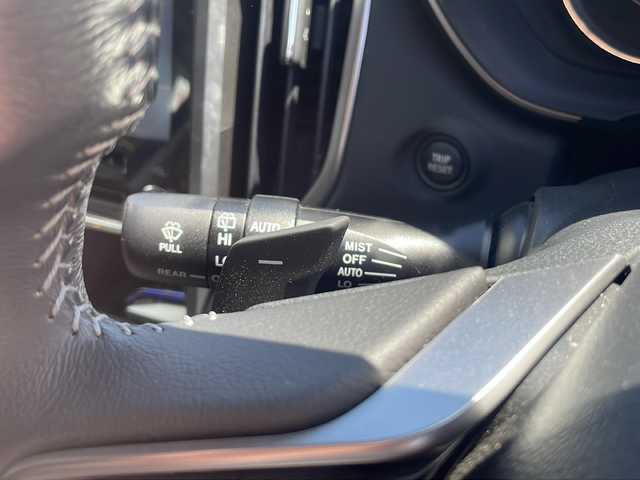 スバル インプレッサ スポーツ 2．0i－S アイサイト 兵庫県 2017(平29)年 3.8万km クリスタルブラックシリカ 禁煙車/アイサイト/ディーラーオプション8インチナビ/DUALAAC/電動パーキングブレーキ/ABS/アイドリングストップ/SRH/レーンキープアシスト/横滑り防止/パドルシフト/MTモード付AT/ヒルスタートアシスト/革巻きステアリング/ステアリングスイッチ/AUTOライト/AUTOワイパー/LEDヘッドライト/LEDライナー