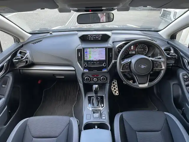 スバル インプレッサ スポーツ 2．0i－S アイサイト 東京都 2017(平29)年 3.8万km クリスタルブラックシリカ 禁煙車/アイサイト/ディーラーオプション8インチナビ/DUALAAC/電動パーキングブレーキ/ABS/アイドリングストップ/SRH/レーンキープアシスト/横滑り防止/パドルシフト/MTモード付AT/ヒルスタートアシスト/革巻きステアリング/ステアリングスイッチ/AUTOライト/AUTOワイパー/LEDヘッドライト/LEDライナー