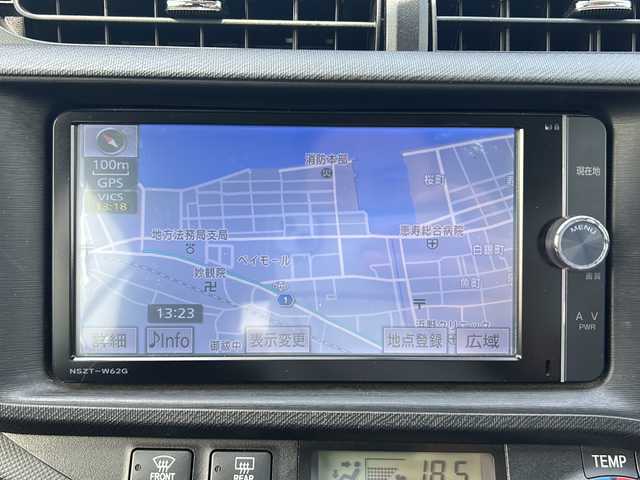 トヨタ アクア G 石川県 2013(平25)年 9.7万km ブラックマイカ 純正SDナビゲーション/【CD・DVD・SD・Bluetooth・フルセグTV】/型番：NSZT-W62G/バックカメラ/ステアリングリモコン/電動格納ミラー/プッシュスタート/・スマートキー/・スペアキー/ハロゲンライト/・オートライト/純正フロアマット/取扱説明書/保証書/記録簿