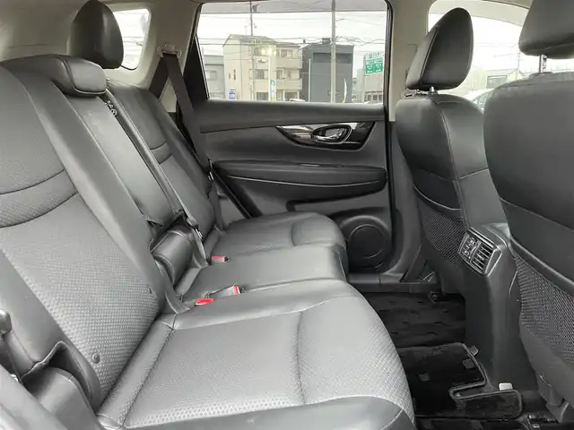 日産 エクストレイル 20Xi 石川県 2018(平30)年 4.6万km ガーネットレッド 4WD/プロパイロット/純正メモリーナビ/フルセグTV/アラウンドビューモニター/LEDヘッドライト/革シート/ドライブレコーダー/ETC/パワーバックドア/インテリキー/プッシュスタート/電動ミラー/スマートルームミラー/オートライト/純正アルミホイール/保証書