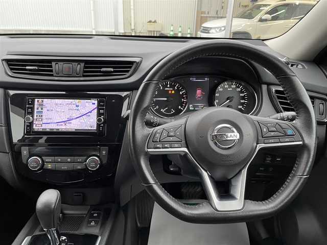 日産 エクストレイル 20Xi 石川県 2018(平30)年 4.6万km ガーネットレッド 4WD/プロパイロット/純正メモリーナビ/フルセグTV/アラウンドビューモニター/LEDヘッドライト/革シート/ドライブレコーダー/ETC/パワーバックドア/インテリキー/プッシュスタート/電動ミラー/スマートルームミラー/オートライト/純正アルミホイール/保証書