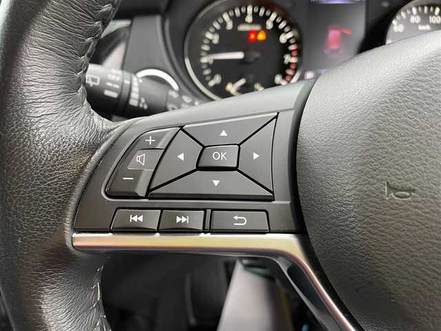 日産 エクストレイル 20Xi 石川県 2018(平30)年 4.6万km ガーネットレッド 4WD/プロパイロット/純正メモリーナビ/フルセグTV/アラウンドビューモニター/LEDヘッドライト/革シート/ドライブレコーダー/ETC/パワーバックドア/インテリキー/プッシュスタート/電動ミラー/スマートルームミラー/オートライト/純正アルミホイール/保証書