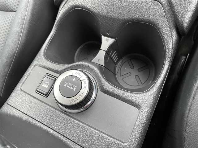 日産 エクストレイル 20Xi 石川県 2018(平30)年 4.6万km ガーネットレッド 4WD/プロパイロット/純正メモリーナビ/フルセグTV/アラウンドビューモニター/LEDヘッドライト/革シート/ドライブレコーダー/ETC/パワーバックドア/インテリキー/プッシュスタート/電動ミラー/スマートルームミラー/オートライト/純正アルミホイール/保証書