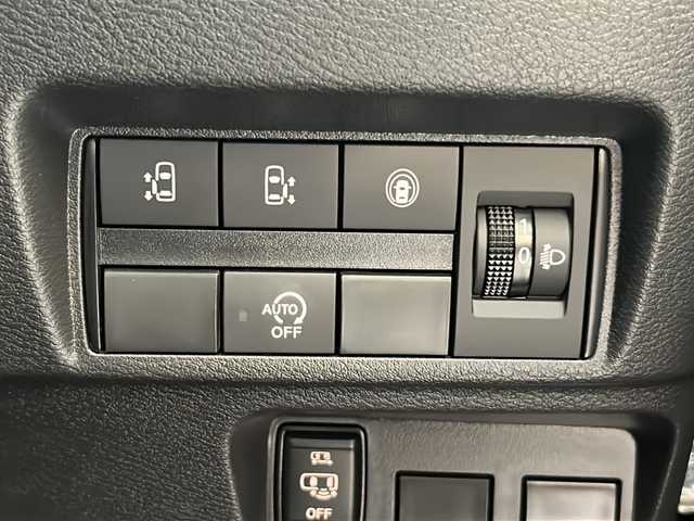 日産 ルークス ハイウェイスター Gターボ 岐阜県 2024(令6)年 0.5万km ブラック 純正9型ナビゲーション/Bluetooth・フルセグ視聴/ナビ連動・前後ドライブレコーダー/アラウンドビューモニター/スマートルームミラー/エマージェンシーブレーキ/クリアランスソナー/両側電動スライドドア/ハンズフリースライドドア/アイドリングストップ/合皮レザーシート/LEDヘッドライト/オートライト/ヘッドライトレベライザー/プッシュスタート/スマートキー/リアサーキュレーター/取扱説明書・記録簿