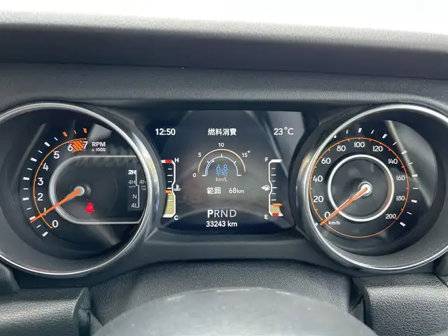 クライスラー・ジープ ラングラー アンリミテッド サハラ 群馬県 2020(令2)年 3.4万km ブライトホワイト 4WD/純正メモリナビ/ALPINE/バックカメラ/Bluetooth/フルセグテレビ/シートヒーター/ステアリングヒーター/アダプティブクルーズコントロール/横滑り防止装置/ETC2.0/JAOS製ステップ/JAOS製マッドカバー/JAOS製スキッドプレート/JAOS１７インチアルミホイール/JAOS BATTLEZリフトアップセット/JAOS BATTLEZ四本だしマフラー/保証書/取扱説明書