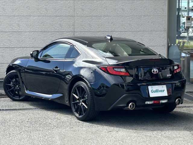 トヨタ ＧＲ８６ RZ 兵庫県 2022(令4)年 0.7万km クリスタルブラックシリカ ６MT/純正9インチナビ/(CD/BT/SD)/フルセグTV/バックカメラ/ETC/クルーズコントロール/前後ドライブレコーダー/前席シートヒーター/スマートキー/純正18インチアルミ