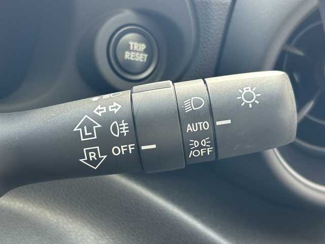 トヨタ ＧＲ８６ RZ 兵庫県 2022(令4)年 0.7万km クリスタルブラックシリカ ６MT/純正9インチナビ/(CD/BT/SD)/フルセグTV/バックカメラ/ETC/クルーズコントロール/前後ドライブレコーダー/前席シートヒーター/スマートキー/純正18インチアルミ