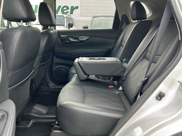 日産 エクストレイル 20Xi 秋田県 2019(平31)年 2.9万km ブリリアントシルバー 純正9型SDナビゲーション【MM518D-L】/AM FM フルセグ CD DVD Bluetooth AUX USB/インテリジェントアラウンドビューモニター/プロパイロットレーダークルーズコントロール/エマージェンシーブレーキ/レーンディパーチャーワーニング/アイドリングストップ/全席シートヒーター/ドライブレコーダー/パワーバックドア/ビルトインETC/電子パーキング/オートホールド/LEDヘッドライト/純正18インチアルミホイール/純正フロアマット/スペアキー