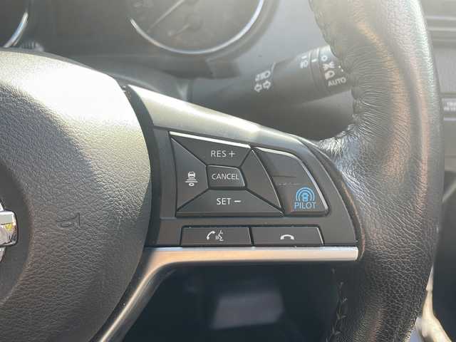 日産 エクストレイル 20Xi 秋田県 2019(平31)年 2.9万km ブリリアントシルバー 純正9型SDナビゲーション【MM518D-L】/AM FM フルセグ CD DVD Bluetooth AUX USB/インテリジェントアラウンドビューモニター/プロパイロットレーダークルーズコントロール/エマージェンシーブレーキ/レーンディパーチャーワーニング/アイドリングストップ/全席シートヒーター/ドライブレコーダー/パワーバックドア/ビルトインETC/電子パーキング/オートホールド/LEDヘッドライト/純正18インチアルミホイール/純正フロアマット/スペアキー