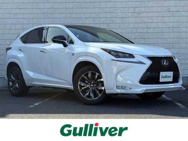 レクサス ＮＸ 200t Fスポーツ 大阪府 2016(平28)年 5.3万km ホワイトノーヴァガラスフレーク パノラマルーフ/純正ナビ/フルセグ/バック/左サイドカメラ/純正オプションエアロ(フロント/サイド)/純正オプションフェンダーアーチモール/純正オプションドアエッジプロテクター/電動リアゲート/ブラックレザーシート/ステアリングヒーター/シートヒーター/エアコン/パワーシート/シートメモリー/三眼LEDヘッドライト/純正アルミホイール/パドルシフト