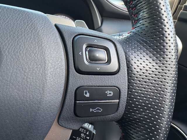 レクサス ＮＸ 200t Fスポーツ 大阪府 2016(平28)年 5.3万km ホワイトノーヴァガラスフレーク パノラマルーフ/純正ナビ/フルセグ/バック/左サイドカメラ/純正オプションエアロ(フロント/サイド)/純正オプションフェンダーアーチモール/純正オプションドアエッジプロテクター/電動リアゲート/ブラックレザーシート/ステアリングヒーター/シートヒーター/エアコン/パワーシート/シートメモリー/三眼LEDヘッドライト/純正アルミホイール/パドルシフト