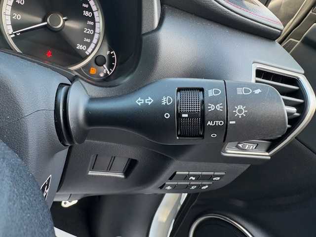 レクサス ＮＸ 200t Fスポーツ 大阪府 2016(平28)年 5.3万km ホワイトノーヴァガラスフレーク パノラマルーフ/純正ナビ/フルセグ/バック/左サイドカメラ/純正オプションエアロ(フロント/サイド)/純正オプションフェンダーアーチモール/純正オプションドアエッジプロテクター/電動リアゲート/ブラックレザーシート/ステアリングヒーター/シートヒーター/エアコン/パワーシート/シートメモリー/三眼LEDヘッドライト/純正アルミホイール/パドルシフト