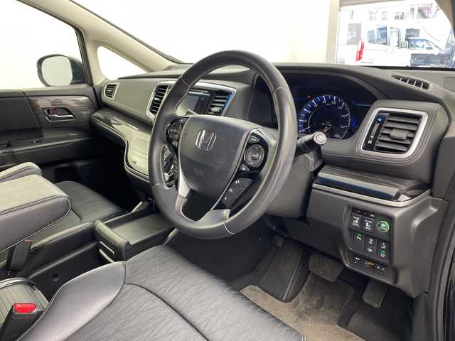 ホンダ オデッセイ ハイブリッド アブソルートセンシングEXパック 兵庫県 2016(平28)年 8万km プレミアムヴィーナスブラックP ・メーカーオプションナビ/・Bluetooth/DVD/CD/HDMI/USB/TV/・全方位カメラ/・ホンダセンシング/・衝突軽減ブレーキ/・歩行者事故低減ステアリング/・アダプティブ・クルーズ・コントロール/・車線維持支援システム/・路外逸脱抑制機能/・誤発進抑制機能/・先行車発進お知らせ機能/・標識認識機能/・ブラインドスポットモニター/・コーナーセンサー/・両側パワースライドドア/・ステアリングスイッチ/・ハーフレザーシート/・運転席パワーシート/・2列目オットマン/・2列目サンシェード/・社外前方ドラレコ/・LEDヘッドライト/・フォグランプ/・純正17インチアルミホイールタイヤ