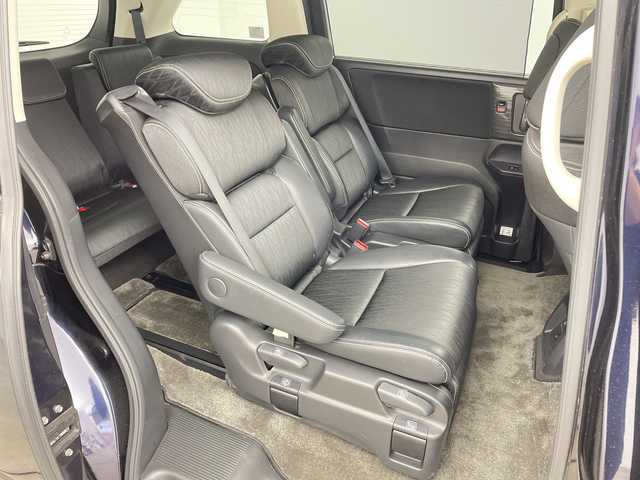 ホンダ オデッセイ ハイブリッド アブソルートセンシングEXパック 兵庫県 2016(平28)年 8万km プレミアムヴィーナスブラックP ・メーカーオプションナビ/・Bluetooth/DVD/CD/HDMI/USB/TV/・全方位カメラ/・ホンダセンシング/・衝突軽減ブレーキ/・歩行者事故低減ステアリング/・アダプティブ・クルーズ・コントロール/・車線維持支援システム/・路外逸脱抑制機能/・誤発進抑制機能/・先行車発進お知らせ機能/・標識認識機能/・ブラインドスポットモニター/・コーナーセンサー/・両側パワースライドドア/・ステアリングスイッチ/・ハーフレザーシート/・運転席パワーシート/・2列目オットマン/・2列目サンシェード/・社外前方ドラレコ/・LEDヘッドライト/・フォグランプ/・純正17インチアルミホイールタイヤ