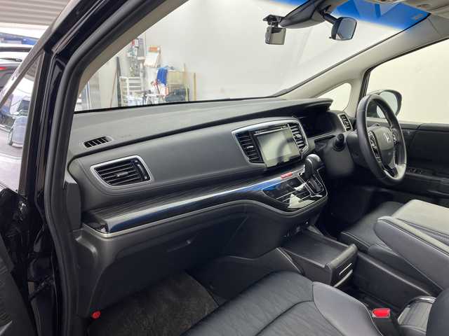 ホンダ オデッセイ ハイブリッド アブソルートセンシングEXパック 兵庫県 2016(平28)年 8万km プレミアムヴィーナスブラックP ・メーカーオプションナビ/・Bluetooth/DVD/CD/HDMI/USB/TV/・全方位カメラ/・ホンダセンシング/・衝突軽減ブレーキ/・歩行者事故低減ステアリング/・アダプティブ・クルーズ・コントロール/・車線維持支援システム/・路外逸脱抑制機能/・誤発進抑制機能/・先行車発進お知らせ機能/・標識認識機能/・ブラインドスポットモニター/・コーナーセンサー/・両側パワースライドドア/・ステアリングスイッチ/・ハーフレザーシート/・運転席パワーシート/・2列目オットマン/・2列目サンシェード/・社外前方ドラレコ/・LEDヘッドライト/・フォグランプ/・純正17インチアルミホイールタイヤ