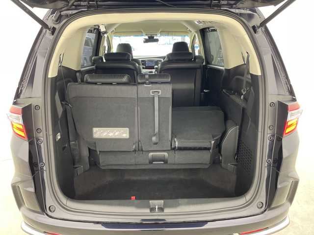 ホンダ オデッセイ ハイブリッド アブソルートセンシングEXパック 兵庫県 2016(平28)年 8万km プレミアムヴィーナスブラックP ・メーカーオプションナビ/・Bluetooth/DVD/CD/HDMI/USB/TV/・全方位カメラ/・ホンダセンシング/・衝突軽減ブレーキ/・歩行者事故低減ステアリング/・アダプティブ・クルーズ・コントロール/・車線維持支援システム/・路外逸脱抑制機能/・誤発進抑制機能/・先行車発進お知らせ機能/・標識認識機能/・ブラインドスポットモニター/・コーナーセンサー/・両側パワースライドドア/・ステアリングスイッチ/・ハーフレザーシート/・運転席パワーシート/・2列目オットマン/・2列目サンシェード/・社外前方ドラレコ/・LEDヘッドライト/・フォグランプ/・純正17インチアルミホイールタイヤ