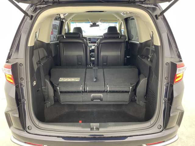 ホンダ オデッセイ ハイブリッド アブソルートセンシングEXパック 兵庫県 2016(平28)年 8万km プレミアムヴィーナスブラックP ・メーカーオプションナビ/・Bluetooth/DVD/CD/HDMI/USB/TV/・全方位カメラ/・ホンダセンシング/・衝突軽減ブレーキ/・歩行者事故低減ステアリング/・アダプティブ・クルーズ・コントロール/・車線維持支援システム/・路外逸脱抑制機能/・誤発進抑制機能/・先行車発進お知らせ機能/・標識認識機能/・ブラインドスポットモニター/・コーナーセンサー/・両側パワースライドドア/・ステアリングスイッチ/・ハーフレザーシート/・運転席パワーシート/・2列目オットマン/・2列目サンシェード/・社外前方ドラレコ/・LEDヘッドライト/・フォグランプ/・純正17インチアルミホイールタイヤ