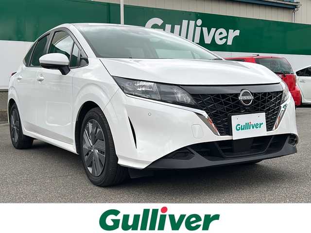 日産 ノート X FOUR 福島県 2022(令4)年 7.8万km ブリリアントホワイトパール ４ＷＤ/純正ディスプレイオーディオ/（ＵＳＢ＆ＢＴ＆ＨＤＭＩ＆Apple car play）/アラウンドビューカメラ/エマージェンシーブレーキ/レーダークルーズコントロール/レーンキープアシスト/ビルトインＥＴＣ/オートライト/ウィンカーミラー/電動格納ミラー/スマートキー/プッシュスタート/Ｗ＋サイドエアバッグ/横滑り防止装置/ＡＢＳ/純正フロアマット