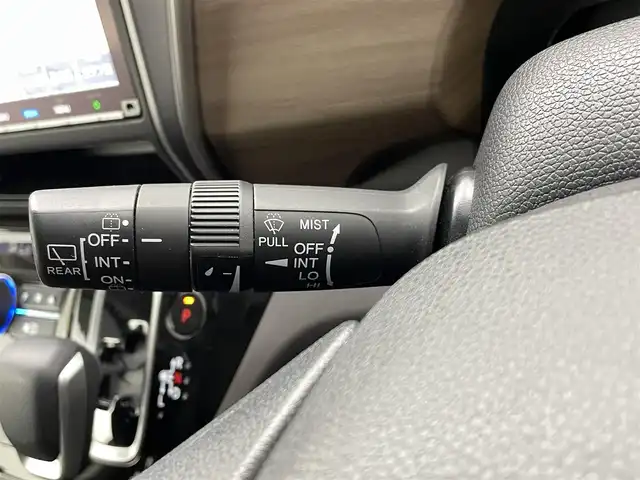 ホンダ フリード ハイブリット G ホンダセンシング 熊本県 2020(令2)年 4.7万km プレミアムクリスタルレッドM メーカーＯＰ９in純正メモリナビVXM-207VFNi/（AM・FM・BT・フルセグ・SD）/純正ビルトインETC/Bカメラ/純正前後ドライブレコーダー/追従クルーズコントロール/両側パワースライドドア/横滑り防止装置/衝突軽減システム/標識認識機能/先行車発進お知らせ機能/LEDヘッドライト/オートライト/エンジンスタートボタン/シートヒーターD+N/サンシェード/スマートキー/スペアキー1本/純正フロアマット
