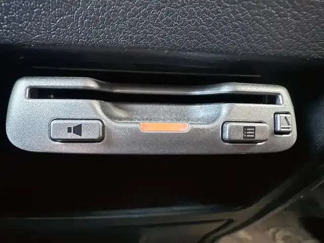 三菱 デリカＤ：５ C2 S 千葉県 2008(平20)年 12.2万km クールシルバーメタリック 純正HDDナビ/(ワンセグTV/CD/DVD/AM/FM)/バックカメラ/ETC/純正フロアマット/オートライト/スペアキー/純正ヘッドライト/電動格納ミラー