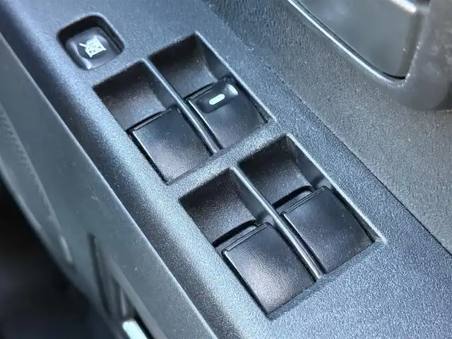 三菱 デリカＤ：５ C2 S 千葉県 2008(平20)年 12.2万km クールシルバーメタリック 純正HDDナビ/(ワンセグTV/CD/DVD/AM/FM)/バックカメラ/ETC/純正フロアマット/オートライト/スペアキー/純正ヘッドライト/電動格納ミラー