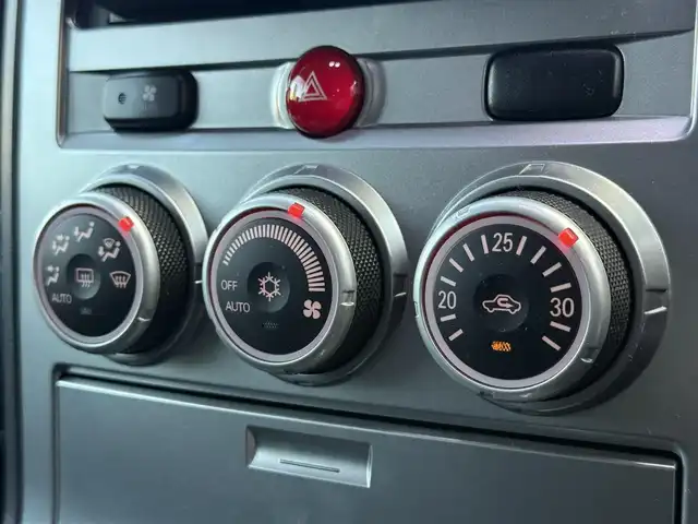 三菱 デリカＤ：５ C2 S 千葉県 2008(平20)年 12.2万km クールシルバーメタリック 純正HDDナビ/(ワンセグTV/CD/DVD/AM/FM)/バックカメラ/ETC/純正フロアマット/オートライト/スペアキー/純正ヘッドライト/電動格納ミラー