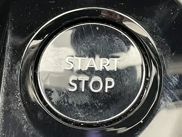 日産 ノート X 滋賀県 2021(令3)年 5万km オーロラフレアブルーパール 純正９型メモリーナビ/【Bluetooth/CD/DVD/フルセグ】/フロントカメラ/バックカメラ/前後ソナー/LEDヘッドライド/オートハイビーム/電子パーキング/オートホールド/社外１６AW/ステアリングリモコン/プッシュスタート/スマートキー/ビルトインETC