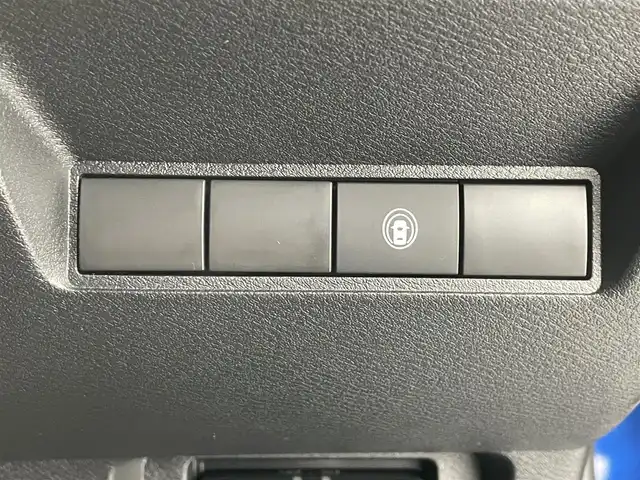 日産 ノート X 滋賀県 2021(令3)年 5万km オーロラフレアブルーパール 純正９型メモリーナビ/【Bluetooth/CD/DVD/フルセグ】/フロントカメラ/バックカメラ/前後ソナー/LEDヘッドライド/オートハイビーム/電子パーキング/オートホールド/社外１６AW/ステアリングリモコン/プッシュスタート/スマートキー/ビルトインETC