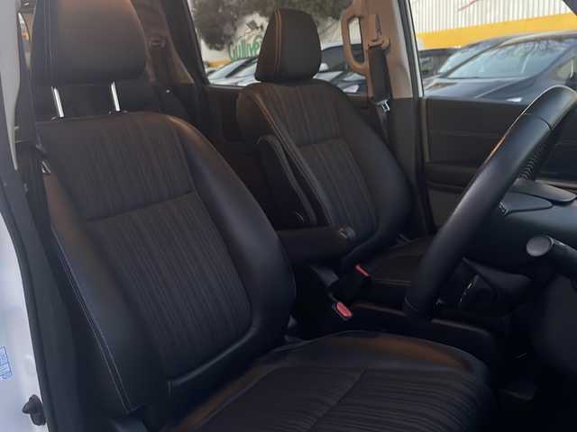 ホンダ フリード＋ ハイブリット EX 兵庫県 2019(令1)年 5.4万km ホワイトオーキッドパール ワンオーナー/保証書・取説・有/純正メモリーナビ・BT・FM・AM/バックカメラ/ETC/ドライブレコーダー/追尾機能付きクルーズコントロール/車線逸脱防止支援システム/衝突被害軽減ブレーキ/ロードサインアシスト/先行車発進通知/両側パワースライドドア/アイドリングストップ/プッシュスタート/スマートキー×2/純正フロアマット/純正ドアバイザー