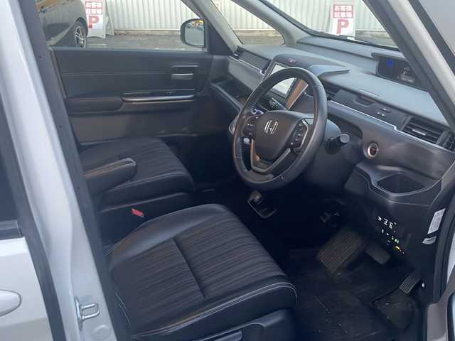 ホンダ フリード＋ ハイブリット EX 兵庫県 2019(令1)年 5.4万km ホワイトオーキッドパール ワンオーナー/保証書・取説・有/純正メモリーナビ・BT・FM・AM/バックカメラ/ETC/ドライブレコーダー/追尾機能付きクルーズコントロール/車線逸脱防止支援システム/衝突被害軽減ブレーキ/ロードサインアシスト/先行車発進通知/両側パワースライドドア/アイドリングストップ/プッシュスタート/スマートキー×2/純正フロアマット/純正ドアバイザー