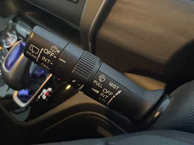 ホンダ フリード＋ ハイブリット EX 兵庫県 2019(令1)年 5.4万km ホワイトオーキッドパール ワンオーナー/保証書・取説・有/純正メモリーナビ・BT・FM・AM/バックカメラ/ETC/ドライブレコーダー/追尾機能付きクルーズコントロール/車線逸脱防止支援システム/衝突被害軽減ブレーキ/ロードサインアシスト/先行車発進通知/両側パワースライドドア/アイドリングストップ/プッシュスタート/スマートキー×2/純正フロアマット/純正ドアバイザー