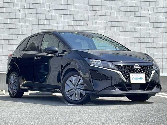 日産 ノート X FOUR 山形県 2022(令4)年 5.4万km スーパーブラック 禁煙車/プロパイロット/ハンドル支援/デジタルルームミラー/・インテリジェントエマージェンシーブレーキ/・ふらつき警報/・前方衝突予測警報/・標識検知機能/・側方運転支援/・後側方衝突防止支援システム/・アラウンドビューモニター/・踏み間違い衝突防止アシスト/・後退時車両検知警報/・インテリジェント ルームミラー/・エマージェンシーストップシグナル/インテリジェントBSI/純正ナビ/BT.USB.AndoroidAuto.AppleCarPlay.HDMI/フルセグ/ビルトインETC2.0/ステアリングヒーター/シートヒーター/置くだけ充電/クリアランスソナー/電動パーキングブレーキ/オートホールド/プッシュスタート/スマートキー