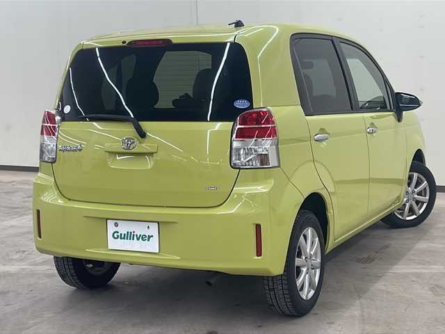 トヨタ スペイド F 道央・札幌 2013(平25)年 10.2万km シトラスマイカメタリック ・４WD/・社外ディスプレイオーディオ/ラジオ／ＤＶＤ／ＣＤ／ＵＳＢ/・寒冷地仕様/・ワンオーナー/・横滑り防止装置/・片側パワースライドドア/・積込夏タイヤ/・スペアキー/・ウインカーミラー/・取扱説明書/・保障書