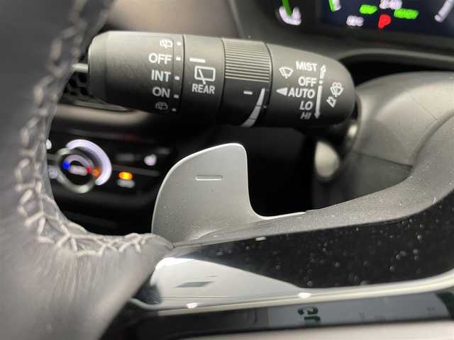 ホンダ ＺＲ－Ｖ ハイブリッド e:HEV Z 鹿児島県 2024(令6)年 2.4万km クリスタルブラックパール ワンオーナー/Honda SENSING/ブラインドスポットインフォメーション/後退出庫サポート/アダプティブドライビングビーム/マルチビューカメラシステム/Honda CONNECTディスプレー＋ETC2.0車載器＋ワイヤレス充電器/本革シート＋運転席8ウェイ助手席4ウェイパワーシート(ドライビングポジションシステム付)/運転席＆助手席シートヒーター/BOSEプレミアムサウンドシステム(12スピーカー)/ハンズフリーアクセスパワーテールゲート(予約クローズ機能付)/18インチアルミホイール(切削＋ベルリナブラック)/ドライブレコーダー【DRH-224SD】/禁煙