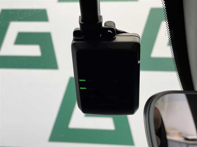 ホンダ ＺＲ－Ｖ ハイブリッド e:HEV Z 鹿児島県 2024(令6)年 2.4万km クリスタルブラックパール ワンオーナー/Honda SENSING/ブラインドスポットインフォメーション/後退出庫サポート/アダプティブドライビングビーム/マルチビューカメラシステム/Honda CONNECTディスプレー＋ETC2.0車載器＋ワイヤレス充電器/本革シート＋運転席8ウェイ助手席4ウェイパワーシート(ドライビングポジションシステム付)/運転席＆助手席シートヒーター/BOSEプレミアムサウンドシステム(12スピーカー)/ハンズフリーアクセスパワーテールゲート(予約クローズ機能付)/18インチアルミホイール(切削＋ベルリナブラック)/ドライブレコーダー【DRH-224SD】/禁煙