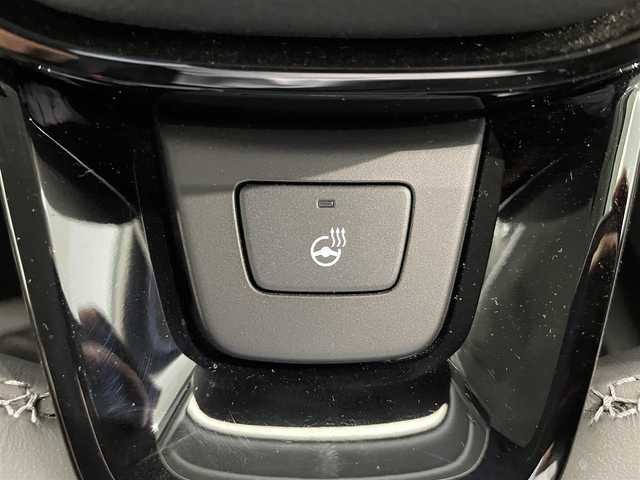 ホンダ ＺＲ－Ｖ ハイブリッド e:HEV Z 鹿児島県 2024(令6)年 2.4万km クリスタルブラックパール ワンオーナー/Honda SENSING/ブラインドスポットインフォメーション/後退出庫サポート/アダプティブドライビングビーム/マルチビューカメラシステム/Honda CONNECTディスプレー＋ETC2.0車載器＋ワイヤレス充電器/本革シート＋運転席8ウェイ助手席4ウェイパワーシート(ドライビングポジションシステム付)/運転席＆助手席シートヒーター/BOSEプレミアムサウンドシステム(12スピーカー)/ハンズフリーアクセスパワーテールゲート(予約クローズ機能付)/18インチアルミホイール(切削＋ベルリナブラック)/ドライブレコーダー【DRH-224SD】/禁煙