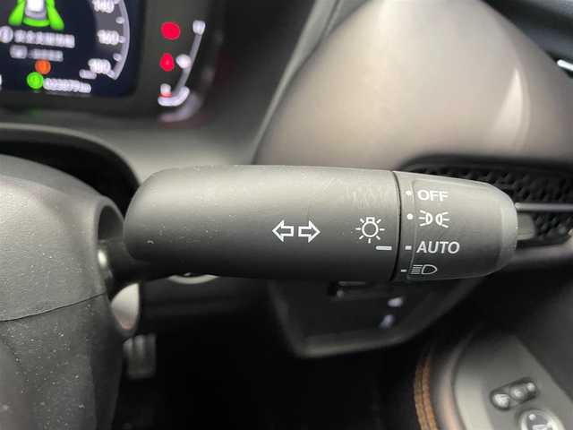 ホンダ ＺＲ－Ｖ ハイブリッド e:HEV Z 鹿児島県 2024(令6)年 2.4万km クリスタルブラックパール ワンオーナー/Honda SENSING/ブラインドスポットインフォメーション/後退出庫サポート/アダプティブドライビングビーム/マルチビューカメラシステム/Honda CONNECTディスプレー＋ETC2.0車載器＋ワイヤレス充電器/本革シート＋運転席8ウェイ助手席4ウェイパワーシート(ドライビングポジションシステム付)/運転席＆助手席シートヒーター/BOSEプレミアムサウンドシステム(12スピーカー)/ハンズフリーアクセスパワーテールゲート(予約クローズ機能付)/18インチアルミホイール(切削＋ベルリナブラック)/ドライブレコーダー【DRH-224SD】/禁煙