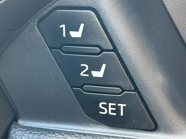 トヨタ ＲＡＶ４ アドベンチャー 熊本県 2022(令4)年 1.2万km センシュアルレッドマイカ 純正ディスプレイオーディオ/・ナビキット/・AM/FM/USB/BT/Miracast/・全周囲カメラ/JAOSプロテクターキット/・バンパープロテクター/・ノーズプロテクター/・サイドプロテクタ＾/・ピラープロテクター/トヨタセーフティセンス/・プリクラッシュセーフティ/・レーントレーシングアシスト/・ブラインドスポットモニター/・パーキングサポートブレーキ/・リアクロストラフィックアラート/・ロードサインアシスト/・オートマチックハイビーム/前席シートヒーター/クーラー/D席メモリ付きパワーシート/電動パーキングブレーキ/オートホールドブレーキ/革巻きステアリング/・ステアリングスイッチ/・ステアリングヒーター/ETC2.0/LEDヘッドライト/LEDフォグランプ/純正アルミホイール/純正フロアマット/純正ドアバイザー/電動格納ミラー/ウインカーミラー/スペアキー