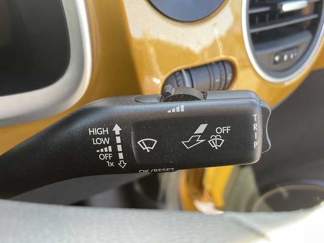 フォルクスワーゲン ザ・ビートル デザイン 兵庫県 2017(平29)年 6.3万km 黄 純正ナビ（AM/FM/BT/CD/DVD)/・フルセグTV/バックモニター/クルーズコントロール/ブラインドスポットモニター/純正マット/電格ミラー